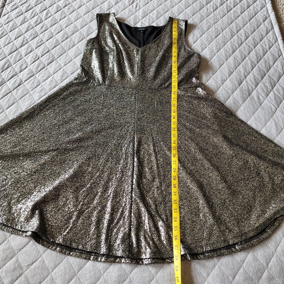 Torrid Foiled Textured Skater Dress Size 2 - Picture 11 of 11